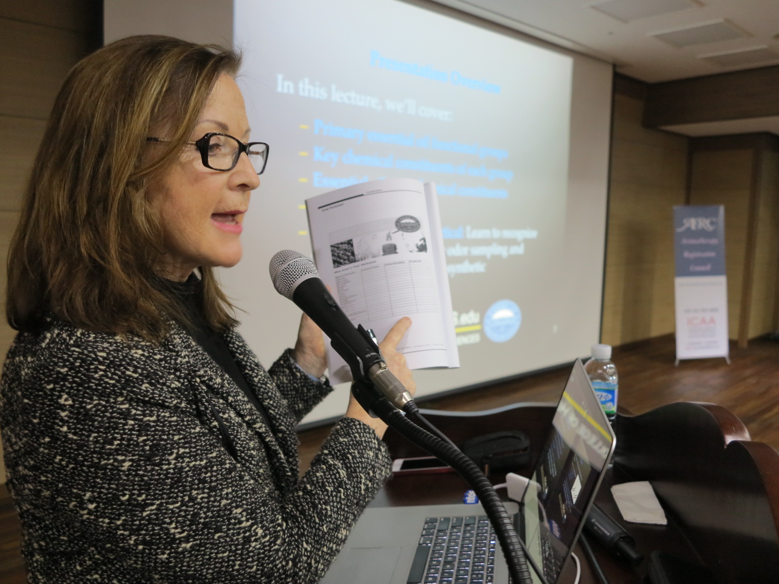 도린 피터슨 회장 강연 모습