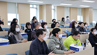 오리엔테이션 큰이미지 - 학생들 사진