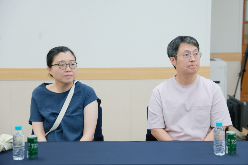 (좌)사회복지학과 변은정, (우)경찰학과 정성욱 부부]