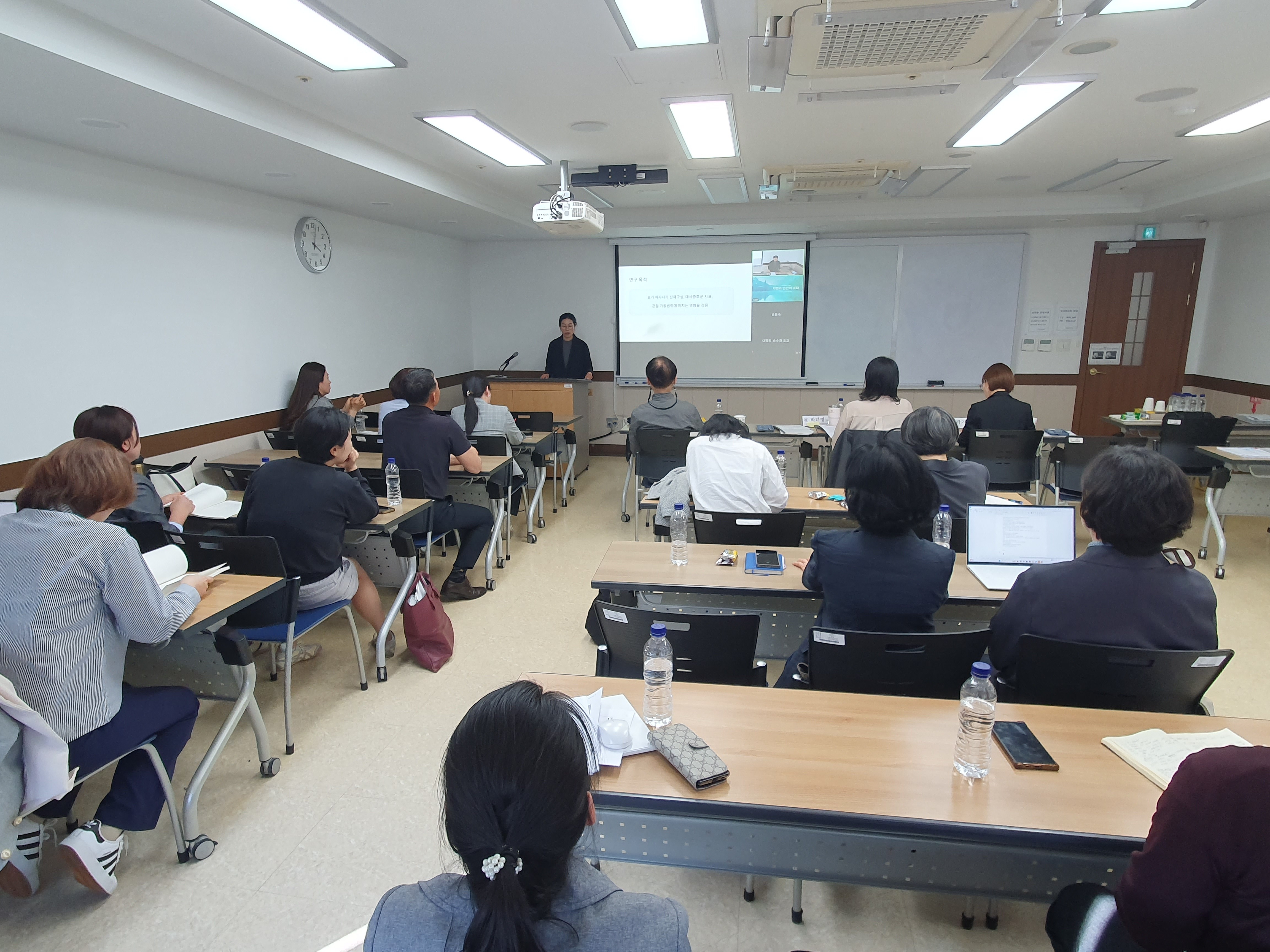 발표중이 석사과정생