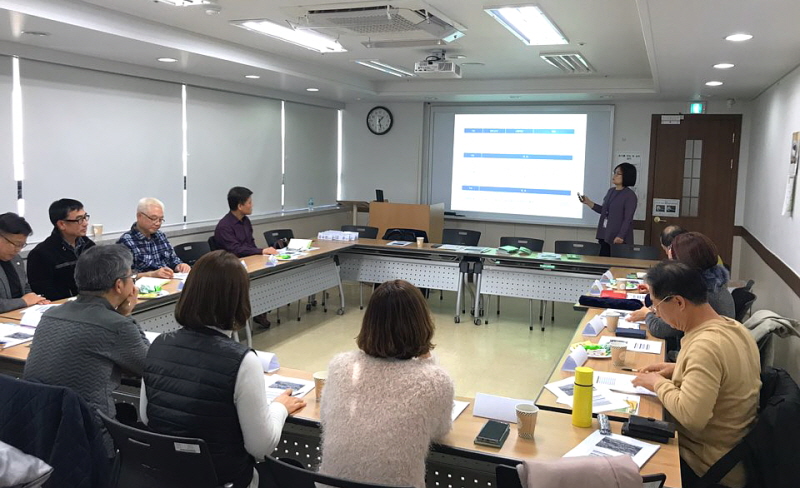 강의 중인 유숙희 교수