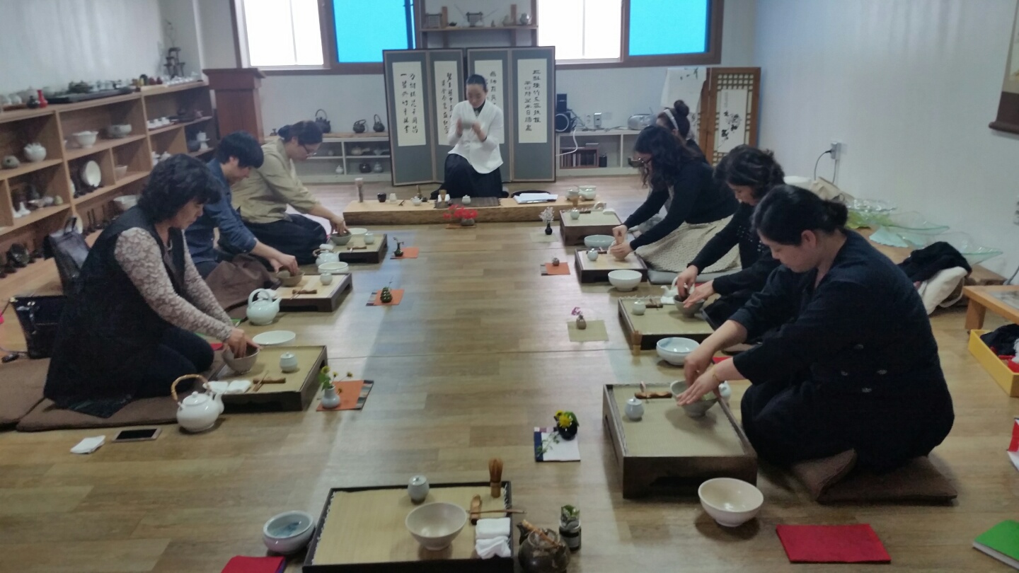 충주지역 한국 다도 사범 실습