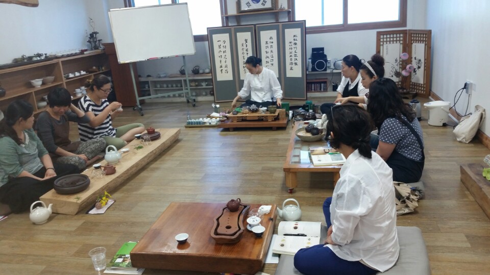 충주지역 한국 다도 사범 실습