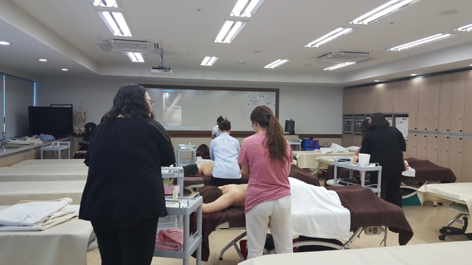 영국 IFA아로마테라피스트 자격증 특강 및 검정 시험