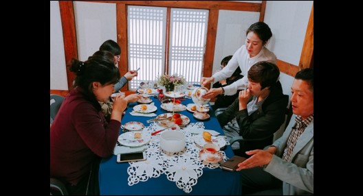 [사진] 문경전통찻사발축제 서울지역 학우님들의 영국홍차체험 찻자리