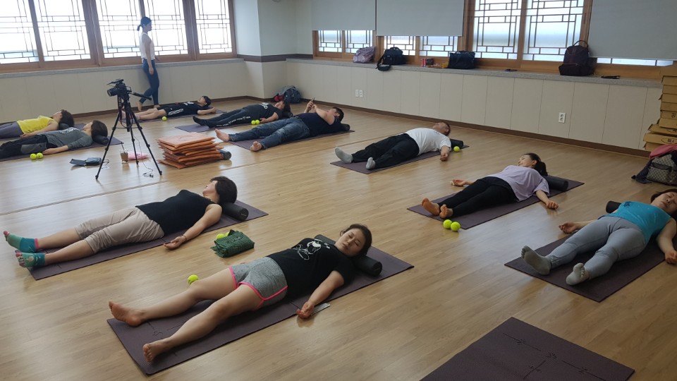 2018-1 한방미용예술학과 특성화 프로젝트 특강 중 리드믹요가 및 전신통증 관리 필라테스 특강